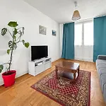 Lumineux, Proche Centre Apartment